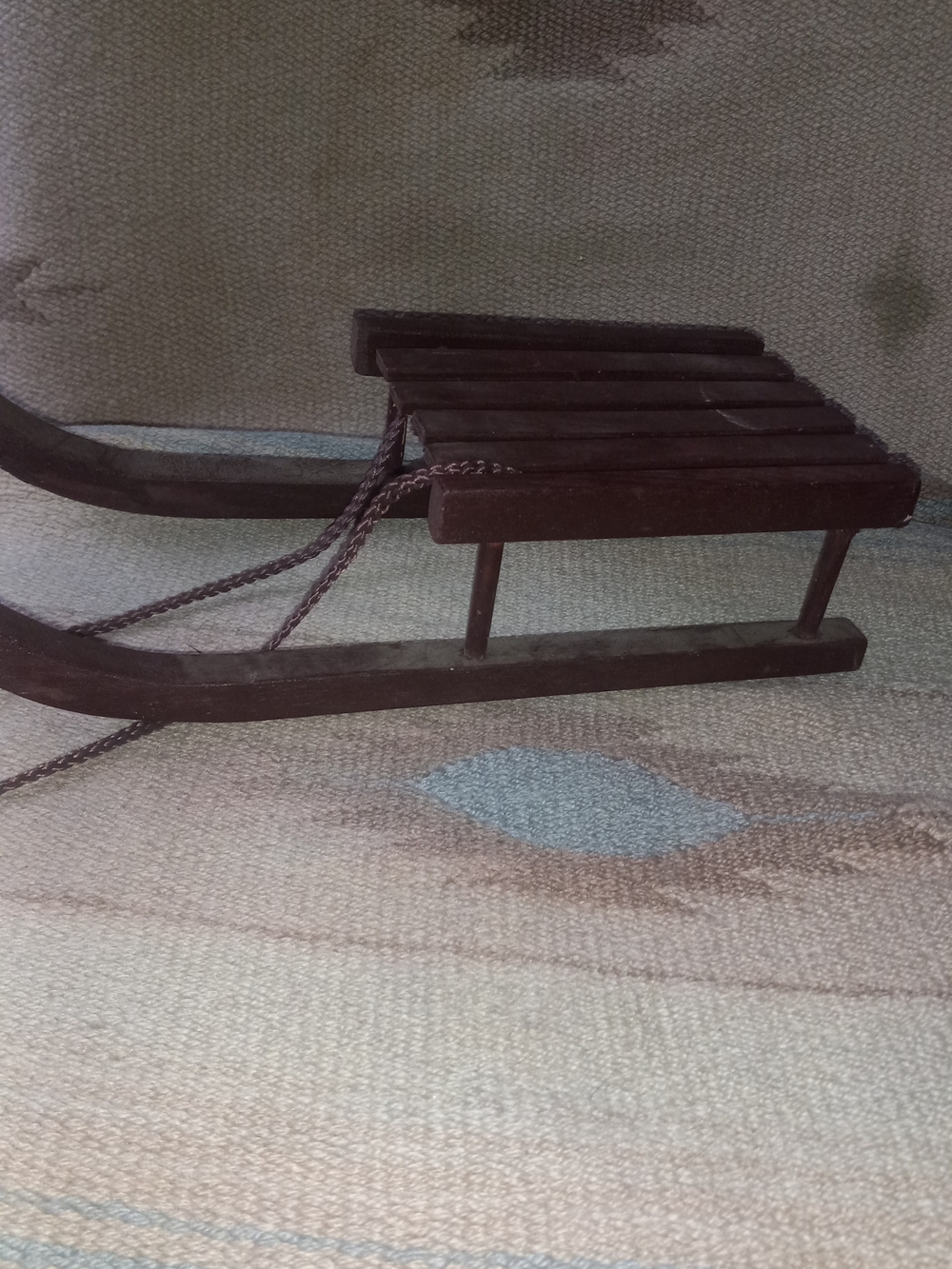 SANTAS Classic Wooden Sled Décor - Brown